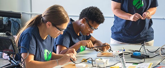 header-lead-like-a-girl-scout